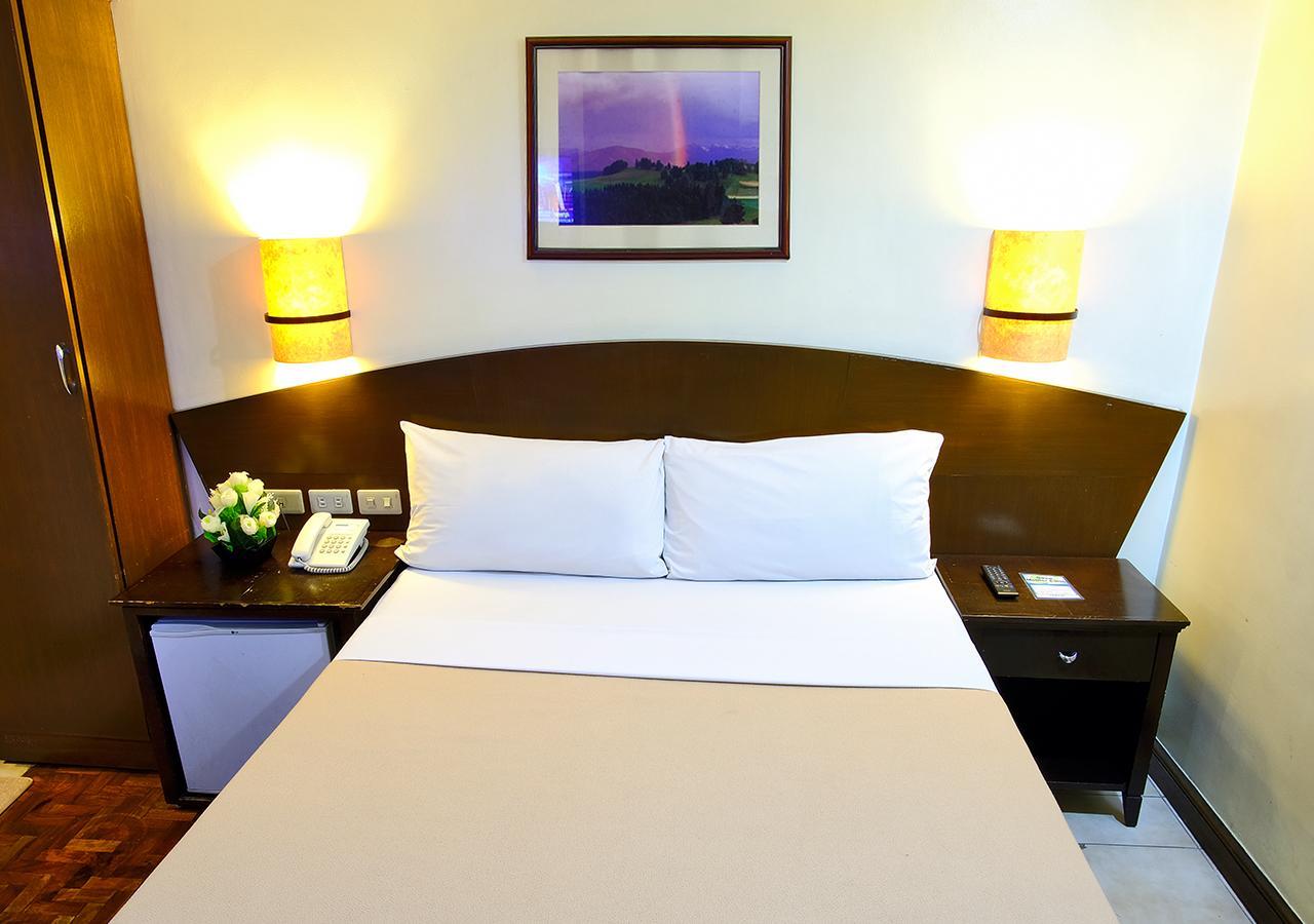 Fersal Hotel - Manila Kültér fotó